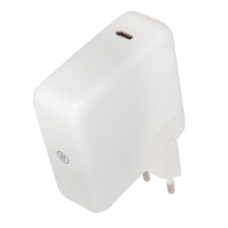 Carregador Power Adpapter 61W com Cabo USB-C 2 metros